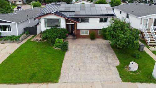 25 Wedow Dr, Whitecourt, AB, T7S1B6 | Card Image