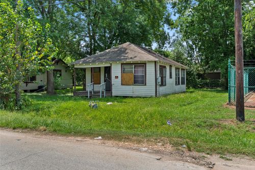 7339 Phillips St, Houston, TX, 77088-7730 | Card Image