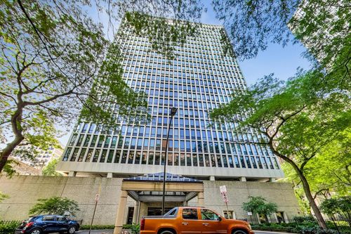 1311-1 E Scott St, Chicago, IL, 60610-2350 | Card Image