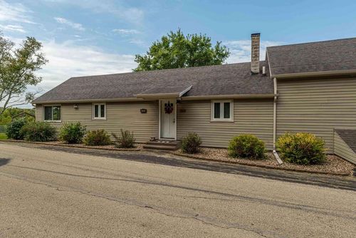 N7515 Gould Hill Rd, BLANCHARDVILLE, WI, 53516-9629 | Card Image