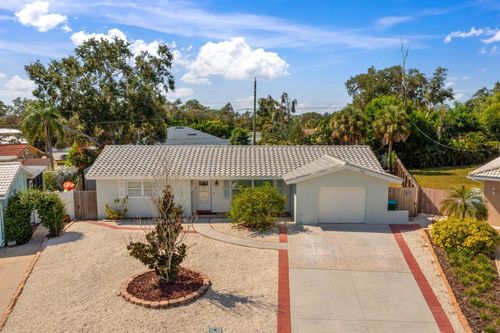 5576 Williamsdale Ct, SEMINOLE, FL, 33772-7239 | Card Image