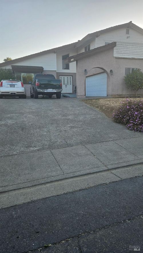 115 Luann Ct, Vallejo, CA, 94589-2338 | Card Image