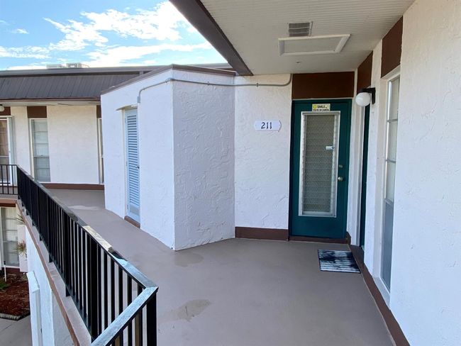 UNIT-211 - 7 Greenway Vlg N, Condo with 2 bedrooms, 2 bathrooms and null parking in Royal Palm Beach FL | Image 12