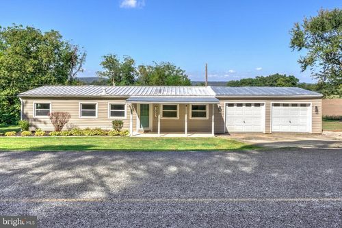 5497 Stambaugh Rd, SPRING GROVE, PA, 17362-7559 | Card Image