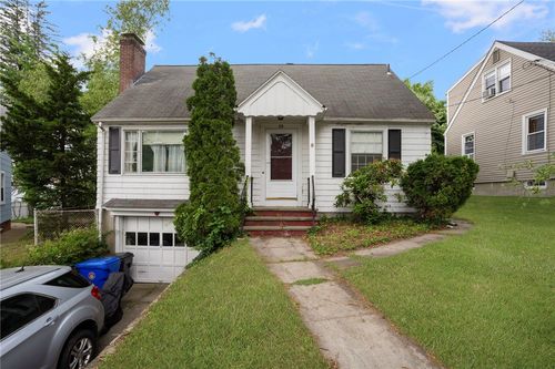 39 Greenfield Avenue, North Providence, RI, 02911 | Card Image