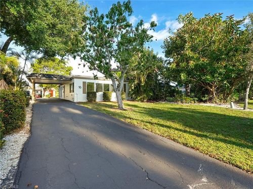 a16-16 Kings Rd, NAPLES, FL, 34112-0631 | Card Image
