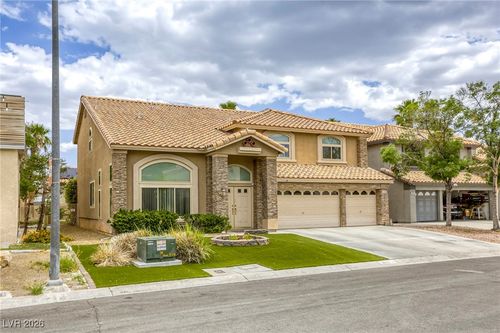 3692 River Canyon Rd, Las Vegas, NV, 89129-3641 | Card Image
