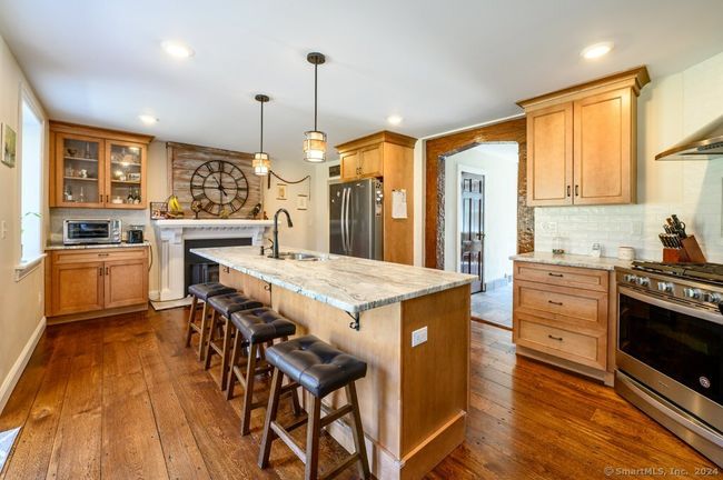 86 Chestnut Tree Hill Road Ext, House other with 3 bedrooms, 4 bathrooms and null parking in Oxford CT | Image 15