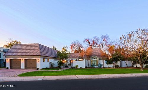 18 W Kaler Dr, Phoenix, AZ, 85021-7237 | Card Image