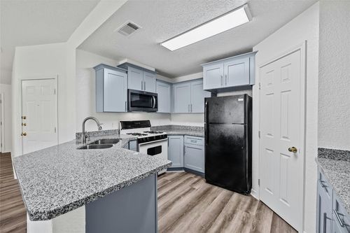 b-502 Rockmoor Dr, Georgetown, TX, 78628 | Card Image