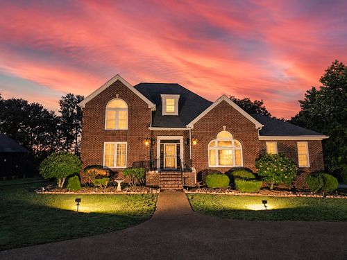 215 Northwood Ave, Shelbyville, TN, 37160-2246 | Card Image