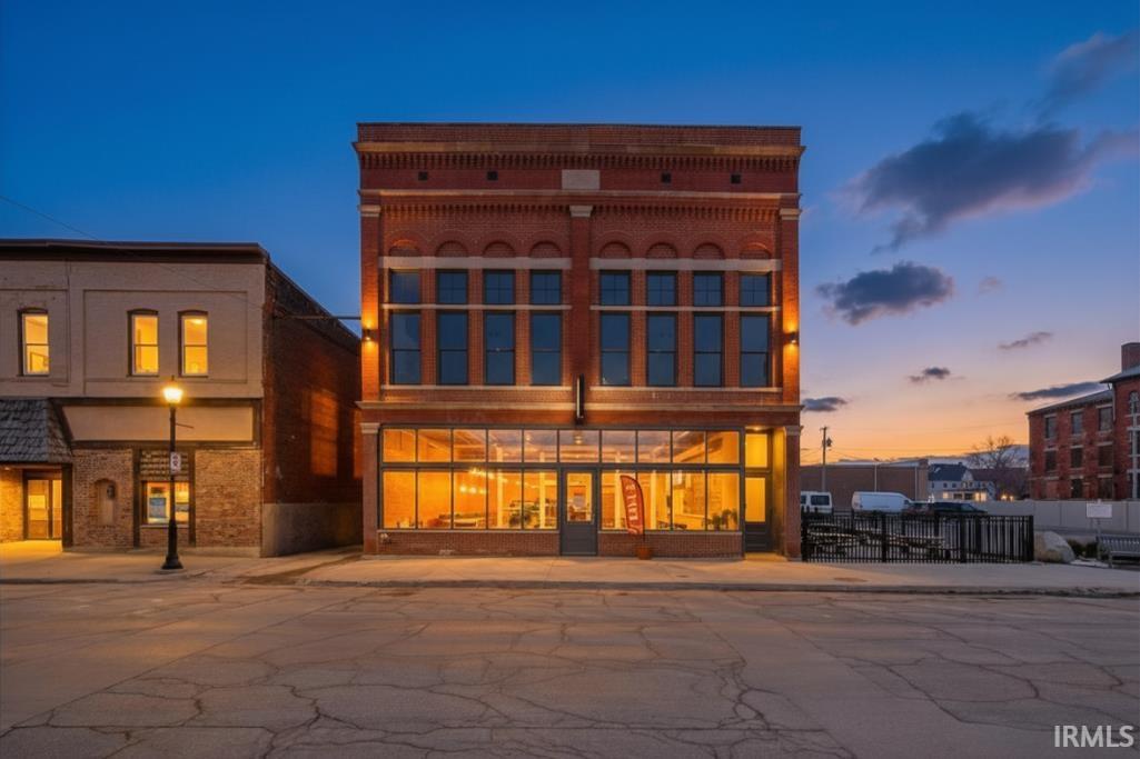20 E 5Th St, Peru, IN 46970