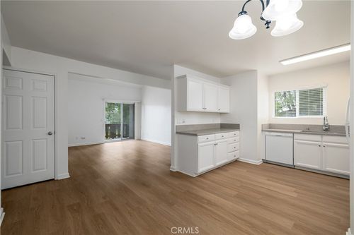 2-2536 White Oak Pl, Escondido, CA, 92027-2861 | Card Image