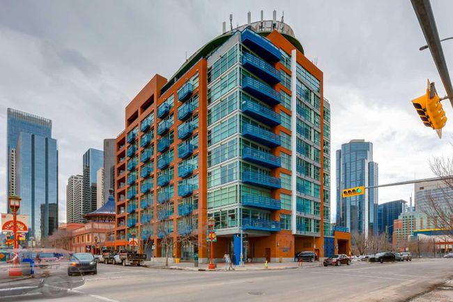 1002 - 205 Riverfront Avenue Sw, Home with 2 bedrooms, 2 bathrooms and 2 parking in Calgary AB | Image 35