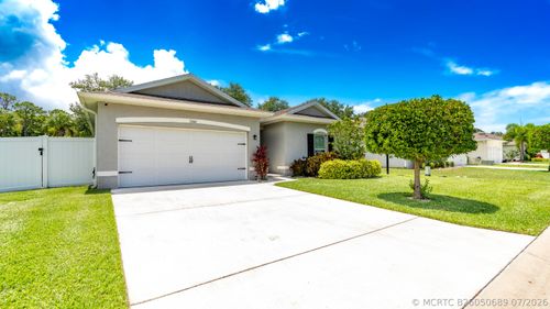 5344 Oakland Lake Cir, Fort Pierce, FL, 34951-7001 | Card Image