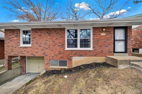 4116 Ammann Ln, Saint Louis, MO, 63121-3102 | Card Image