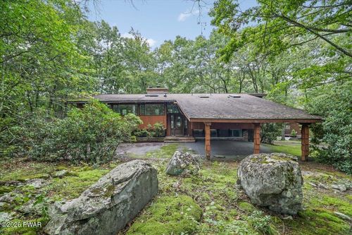 805 Overlook Court, Lords Valley, PA, 18428 | Card Image
