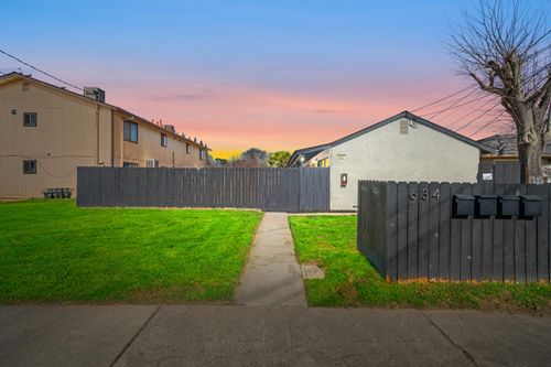 634 Cummins Way, West Sacramento, CA, 95605 | Card Image