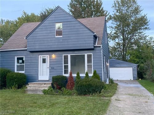 718 Shelley Pkwy, Berea, OH, 44017-1138 | Card Image