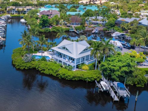 5727 Riegels Point Rd, SARASOTA, FL, 34242-1783 | Card Image