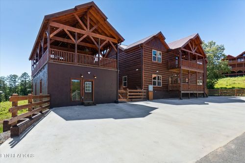 753 Bethlehem Way, Sevierville, TN, 37876 | Card Image