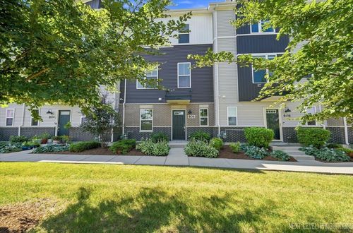 806 Finley Dr, Aurora, IL, 60504-8159 | Card Image