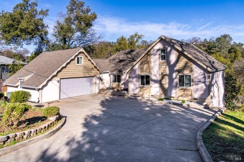 32 Boxelder Ct, Napa, CA, 94558-9625 | Card Image