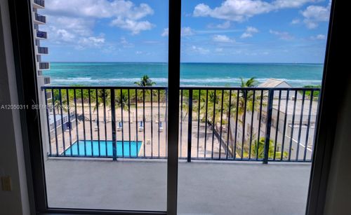 1010-9273 Collins Ave, Surfside, FL, 33154-3061 | Card Image