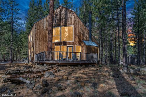 13620 Vetch, Sisters, OR, 97759-2680 | Card Image