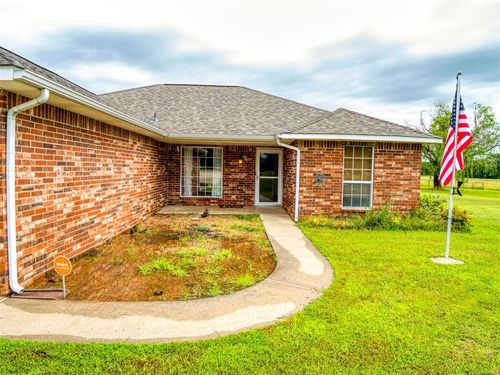 45402 Hardesty Road, Shawnee, OK, 74801 | Card Image