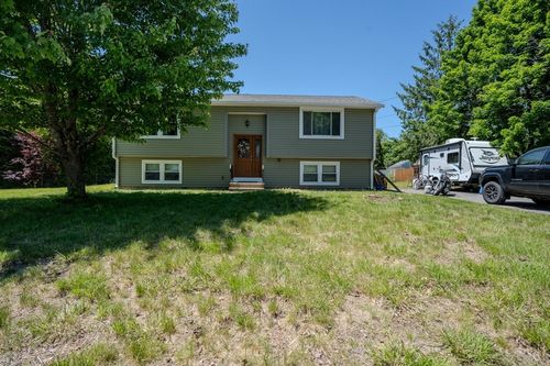 18 Plainfield Rd, Pepperell, MA, 01463 | Card Image