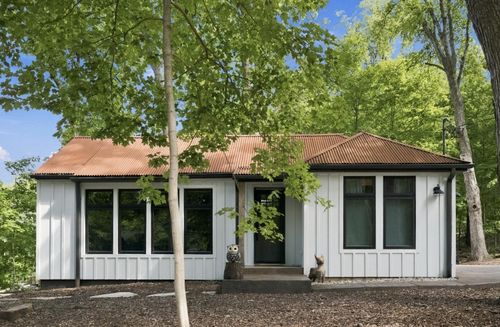 N1370 Bird Ln, Fontana, WI, 53125-1923 | Card Image