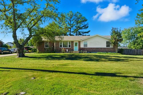 2204 Lynwood Dr, Greenbrier, TN, 37073-4557 | Card Image