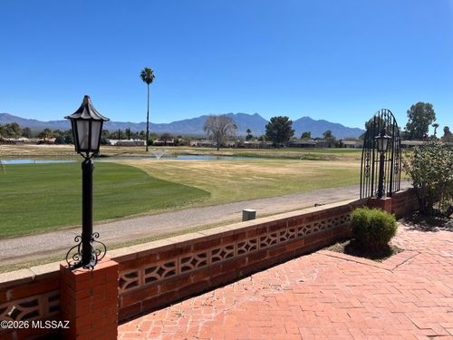 624 N Abrego Dr, Green Valley, AZ, 85614-3326 | Card Image