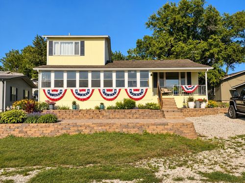 120 Lakeshore, Marion, KS, 66861 | Card Image