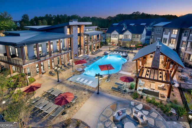 APT-1212 - 1520 Laurel Crossing Pkwy, Condo with 3 bedrooms, 2 bathrooms and 2 parking in Buford GA | Image 27