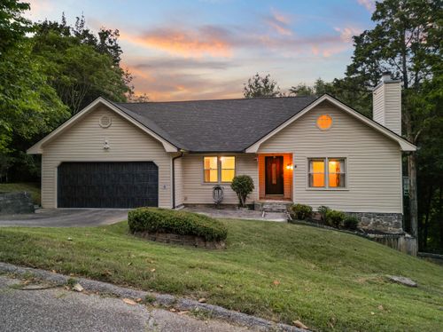6400 Ridge Lake Rd, Hixson, TN, 37343-3443 | Card Image