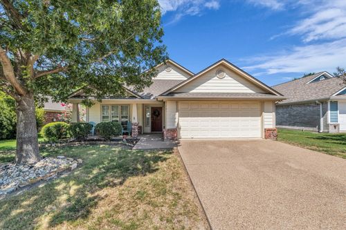 705 Heston Cir, Robinson, TX, 76706-7465 | Card Image