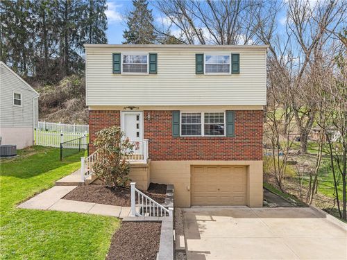 3033 Universal Rd, Pittsburgh, PA, 15235-2657 | Card Image