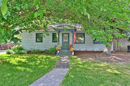 309 W 1st St, Phoenix, OR, 97535-7700 | Card Image