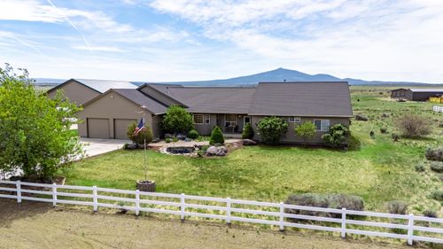 77552 Mahogany St, Silver Lake, OR, 97638-9452 | Card Image