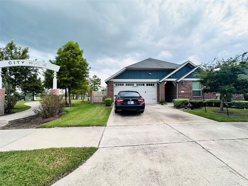 1405 New Urban Way, Houston, TX, 77047-3409 | Card Image