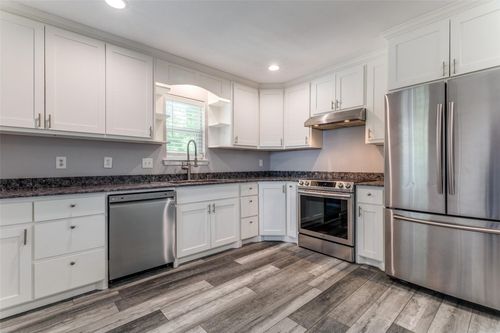606 Ridgeline Dr, Hurst, TX, 76053-4733 | Card Image