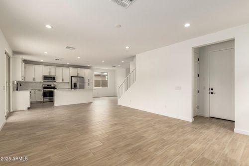 16980 W Winston Dr, Goodyear, AZ, 85338 | Card Image