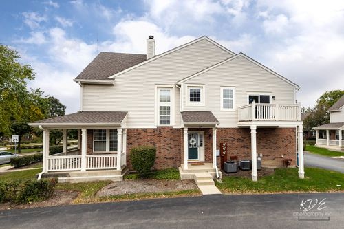 620 W Natalie Ln, Addison, IL, 60101-3259 | Card Image