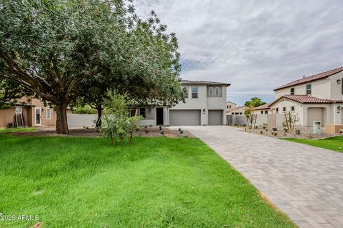 13134 N Founders Park Blvd, Surprise, AZ, 85379-8143 | Card Image