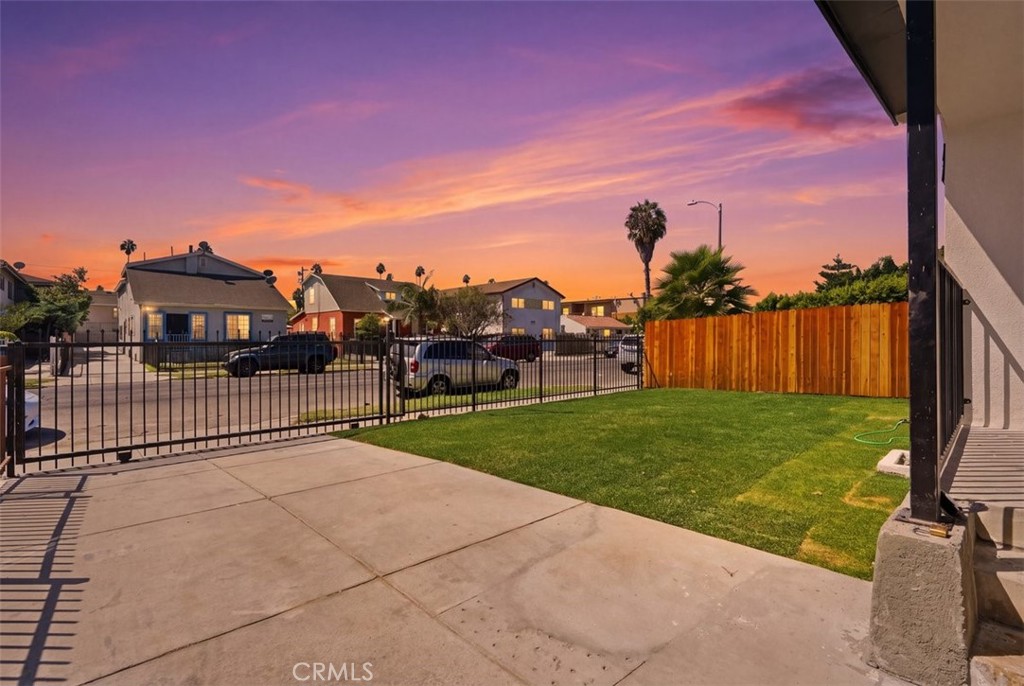Residential Income in Los Angeles 3
