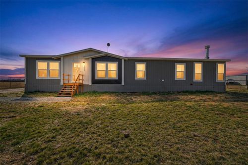 8685 T L Ranch Rd, Ponder, TX, 76259-5646 | Card Image