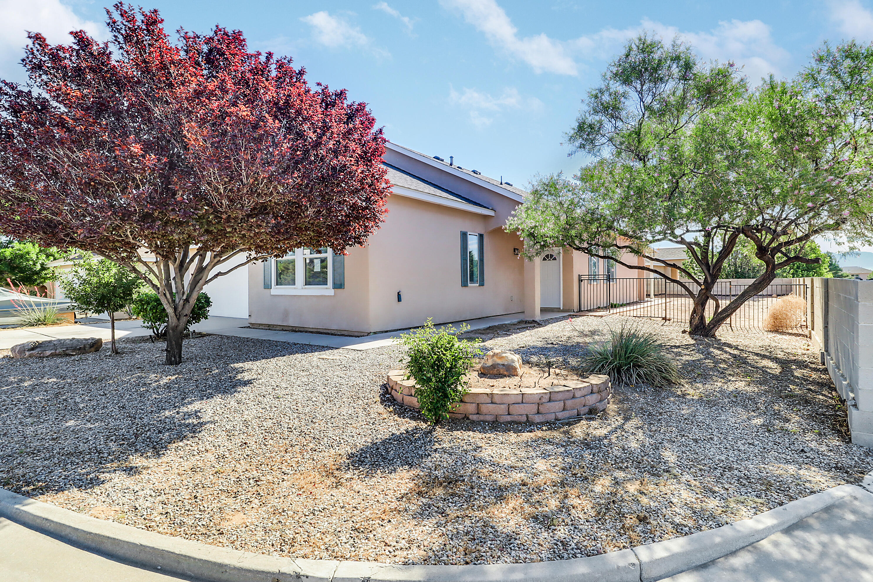 Pavon Pl, Albuquerque, NM 87114