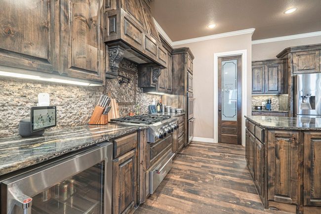 7113 E County Road 114, House other with 4 bedrooms, 4 bathrooms and 3 parking in Midland TX | Image 22